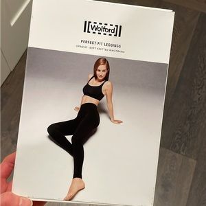 Wolford Perfect Fit leggings NWT